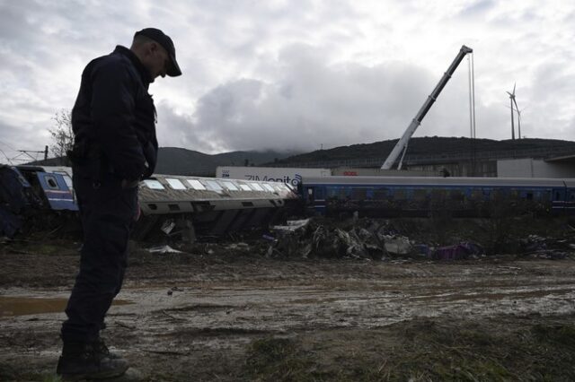 Τραγωδία στα Τέμπη: Στις 36 οι ταυτοποιήσεις των νεκρών – Έχουν ενημερωθεί 11 οικογένειες