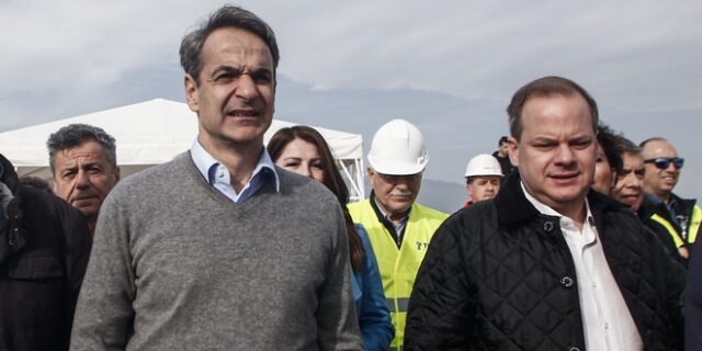 Στα Τέμπη μεταβαίνουν Σακελλαροπούλου, Μητσοτάκης και Καραμανλής