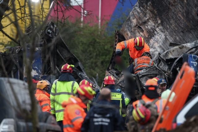 Τραγωδία στα Τέμπη: Στους 57 οι νεκροί, ενώ 56 έχουν δηλωθεί στην ΕΛΑΣ ως αγνοούμενοι