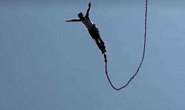 Ταϊλάνδη: Τουρίστας έκανε bungee jumping και κόπηκε το σχοινί