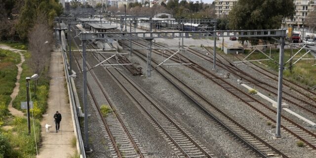 Hellenic Train: “Εμείς μεταφέρουμε επιβάτες, δεν διαχειριζόμαστε την υποδομή”