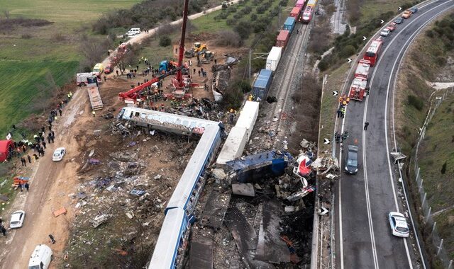 Τέμπη: Αντιφάσεις από τον Σταθμάρχη στην κατάθεσή του