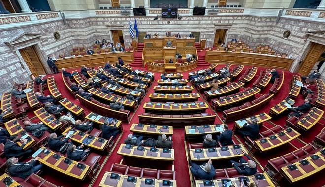 ΣΥΡΙΖΑ: Αναφορά στη Βουλή για τα ΚΤΕΛ – “Οι διπλές βάρδιες συνιστούν δημόσιο κίνδυνο”