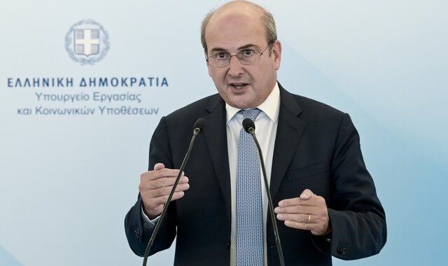 Κατώτατος μισθός: Οι ανακοινώσεις Χατζηδάκη – LIVE εικόνα