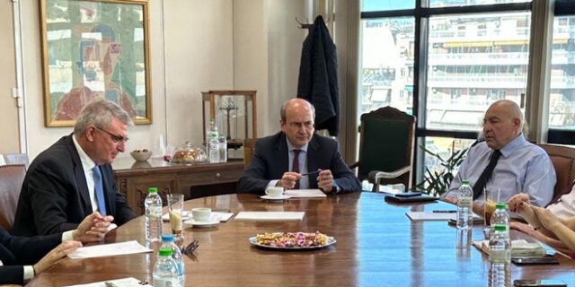 Χατζηδάκης: Να “τρέξουν” άμεσα οι αιτήσεις για παραγραφή μη βεβαιωμένων οφειλών πέραν της 10ετίας