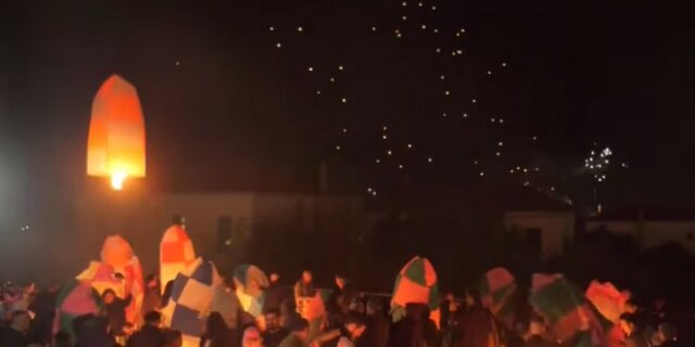 Λεωνίδιο: Φαντασμαγορικό θέαμα με φωτεινά αερόστατα το βράδυ της Ανάστασης