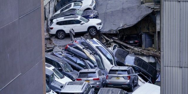 ΗΠΑ: Ο αριθμός των αυτοκινήτων και η παλαιότητα του κτιρίου τα πιθανά αίτια για την κατάρρευση του πάρκινγκ στη Νέα Υόρκη