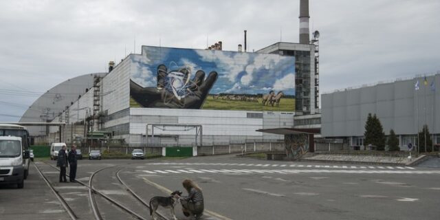 Ουκρανία: Τιμά την 37η επέτειο από το Τσερνόμπιλ και αποκηρύττει τον ρωσικό πυρηνικό “εκβιασμό”