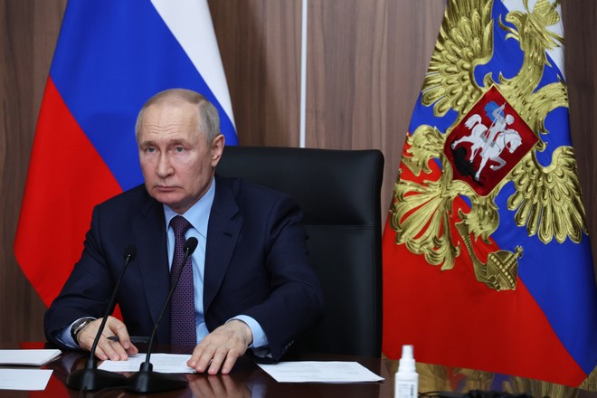 Ο Πούτιν υπέγραψε για την αποχώρηση της Ρωσίας από τη Συνθήκη Συμβατικών Ενόπλων Δυνάμεων