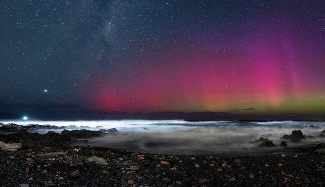 Το ηλιακό τσουνάμι που έζησε η Νέα Ζηλανδία έδωσε στον ουρανό της τα πιο απίστευτα χρώματα