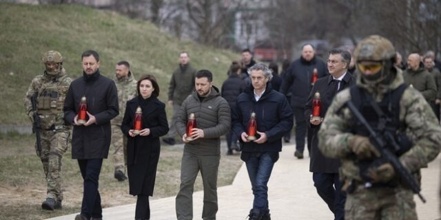 Ένας χρόνος από τη σφαγή στη Μπούτσα: Η Ουκρανία “θα συνεχίσει τη μάχη για την ανεξαρτησία”