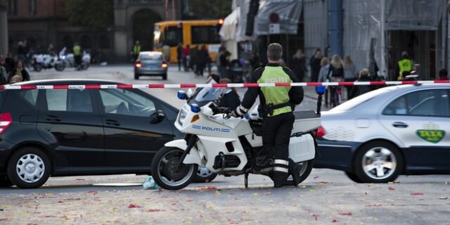 Δανία: 18χρονος αυτοπυρπολήθηκε μπροστά από την πρεσβεία των ΗΠΑ