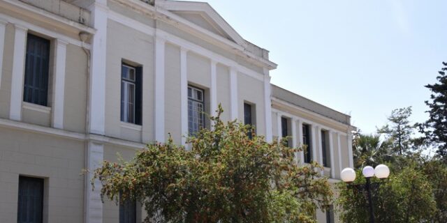 Ναύπλιο: Στον ανακριτή ο 59χρονος καθηγητής για τον βιασμό 15χρονου μαθητή του
