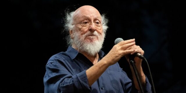 Διονύσης Σαββόπουλος: Στο νοσοκομείο με κορονοϊό