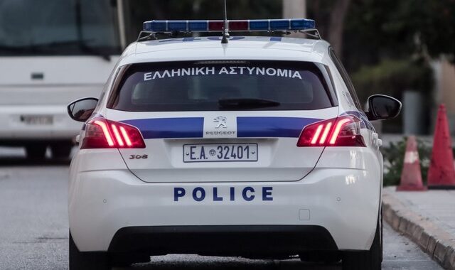 Εξιχνιάστηκαν πέντε ληστείες και μία διάρρηξη από οικία στα Νότια Προάστια