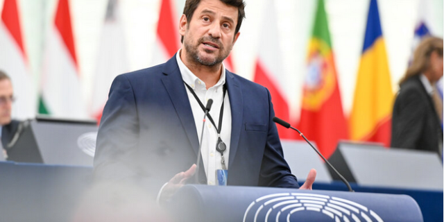 Στέλεχος ΠΑΣΟΚ: Κατήγγειλα τον Γεωργούλη για βιασμό και πρόκληση σωματικής βλάβης