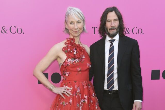 Keanu Reeves – Alexandra Grant: Το τρυφερό φιλί τους στο κόκκινο χαλί