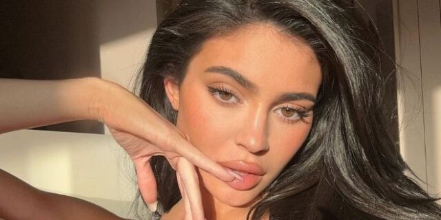 Kylie Jenner: Αποκάλυψε τις αλλαγές που έχει κάνει στο πρόσωπό της – Δείτε το πριν και το μετά