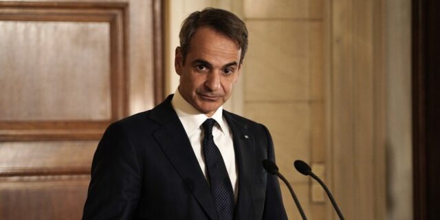 Ο Μητσοτάκης παίζει το χαρτί της οικονομίας