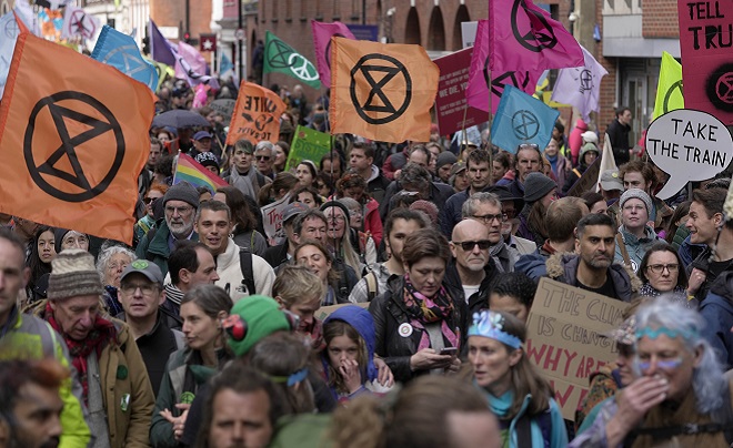 Βρετανία: Μεγάλη διαδήλωση στο Λονδίνο για την Ημέρα της Γης