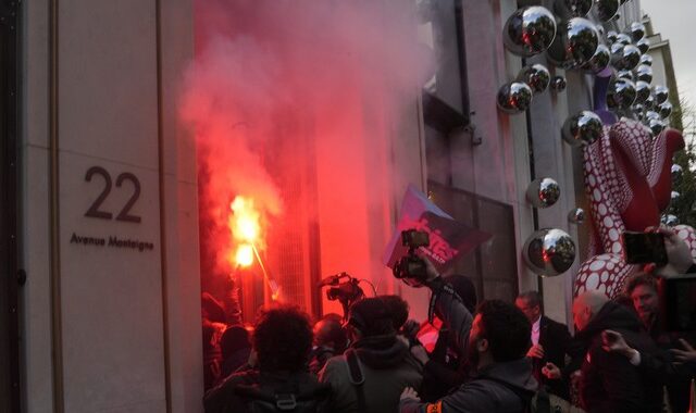 Γαλλία: Νέες κινητοποιήσεις και συγκρούσεις – Διαδηλωτές εισέβαλαν στο κτίριο της Louis Vuitton
