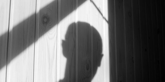 Θεσσαλονίκη: Ελεύθερος με περιοριστικούς όρους ο 21χρονος που κατηγορείται για το βιασμό του τρόφιμου ΑμεΑ