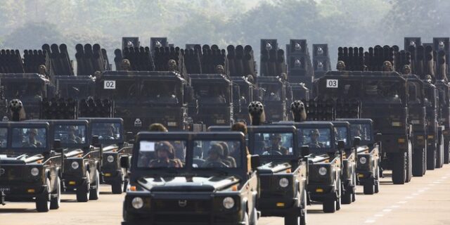 Μιανμάρ: Τουλάχιστον 50 νεκροί σε αεροπορική επίθεση του στρατού