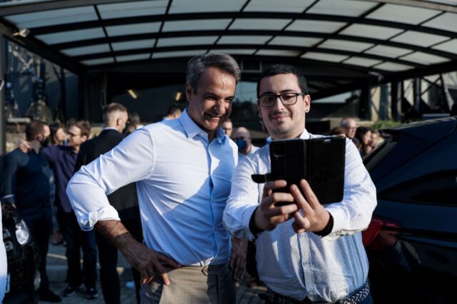 Ο Μητσοτάκης ψάχνει τους νέους ψηφοφόρους στο TikTok