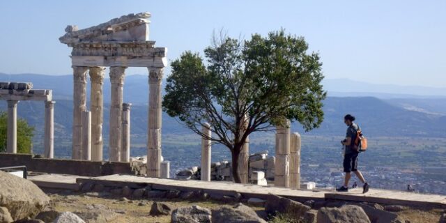Ποιους αρχαιολογικούς χώρους και μουσεία “εγκατέλειψαν” οι τουρίστες; – Ποιο μνημείο είχε έσοδα 46 εκατ. ευρώ