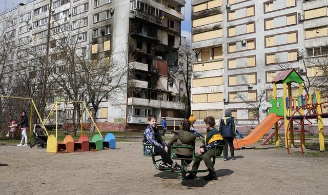 Ουκρανία: Επέστρεψαν 31 παιδιά που είχαν οδηγηθεί σε ρωσικές θερινές κατασκηνώσεις
