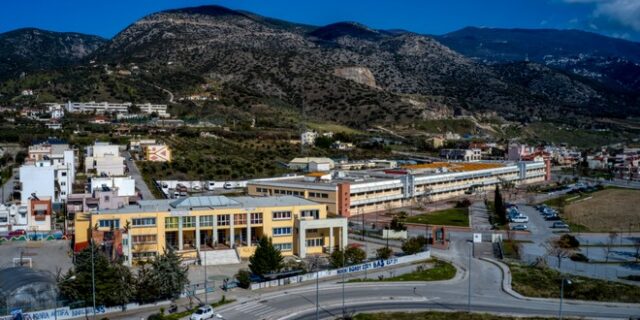 Κατάληψη στο Πανεπιστήμιο Θεσσαλίας – Φοιτητές καταγγέλλουν ότι τους έδωσαν ληγμένα τρόφιμα