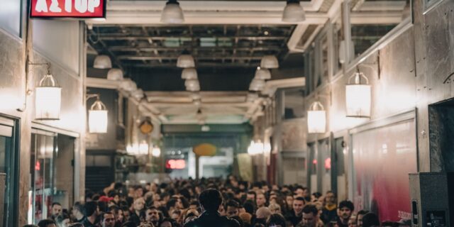 “Οι κινηματογράφοι δεν είναι μαυσωλεία”: Η επόμενη μέρα για Ιντεάλ και Άστορ