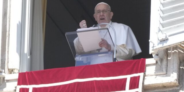 Πάπας Φραγκίσκος: Έφτασε κοντά στον θάνατο πριν από δύο εβδομάδες