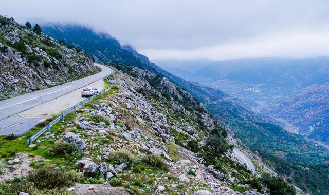 Πρέβεζα: Απήγαγε την πρώην σύζυγο και το παιδί τους και επιχείρησε να τους ρίξει στον γκρεμό