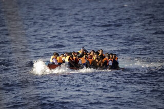 Μεσσηνιακός κόλπος: Επιχείρηση διάσωσης μεταναστών – Εντοπίστηκαν 47 σώοι – Ένας νεκρός