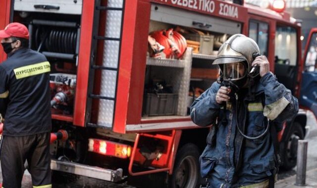 Γλυφάδα: Έκρηξη εμπρηστικού μηχανισμού με γκαζάκια σε πολυκατοικία