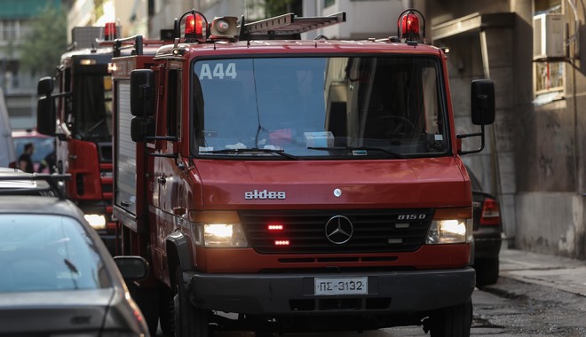 Θεσσαλονίκη: Φωτιά στο πρώην κάμπινγκ του ΕΟΤ στην Επανομή