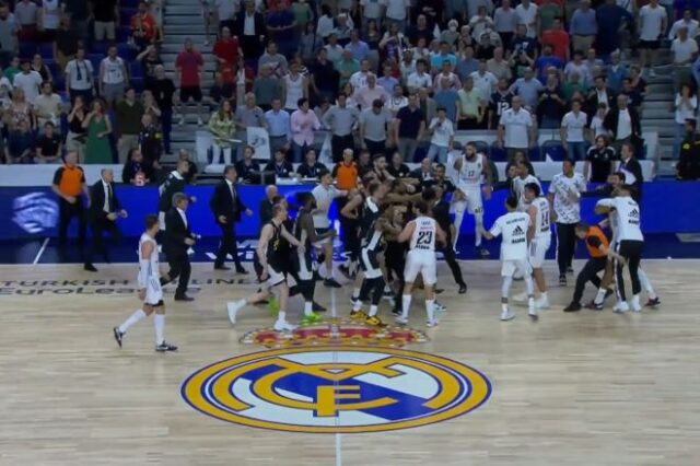 Πρωτοφανές επεισόδιο στη EuroLeague: Σκληρό φάουλ από τον Γιουλ και ξύλο στο Ρεάλ – Παρτίζαν