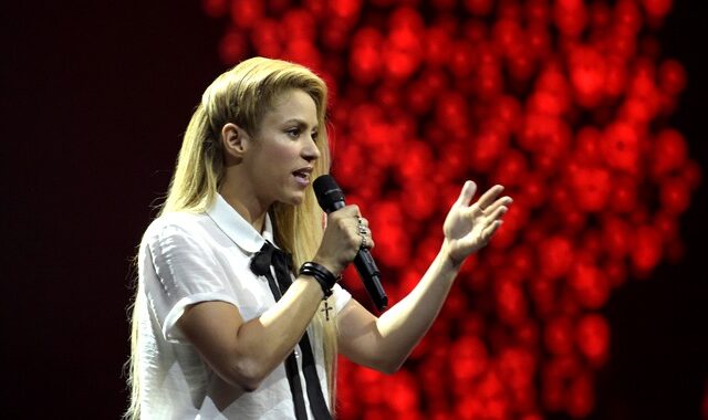 Ξεσπά η Σακίρα: “Σταματήστε να κυνηγάτε τα παιδιά μου – Σεβαστείτε την ψυχική υγεία τους”