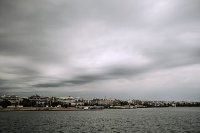 Καιρός Θεσσαλονίκη: Τοπικές βροχές και σποραδικές καταιγίδες από το μεσημέρι