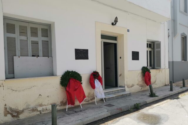 Το Κάστρο του Υμηττού στέκει όρθιο μαζί με τους τρεις ήρωες