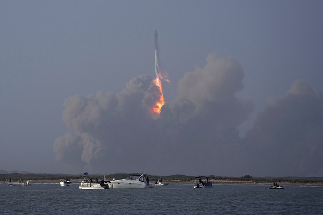 Starship: Εξερράγη ο πύραυλος του Έλον Μασκ λίγο μετά την απογείωσή του – Δείτε βίντεο