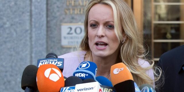 Στόρμι Ντάνιελς: Οι πρώτες δηλώσεις της για την ποινική δίωξη στον Τραμπ – “Δεν είναι πλέον ανέγγιχτος”