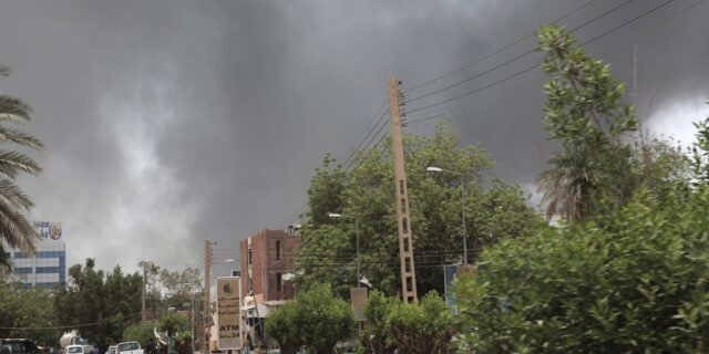 Μπλίνκεν: Διπλωματική αυτοκινητοπομπή των ΗΠΑ δέχθηκε πυρά στο Σουδάν