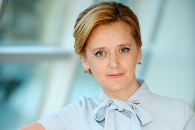 Svitlana Kovalchuk στο NEWS 24/7: Η Ρωσία πρέπει να ηττηθεί στο πεδίο της μάχης, όχι στα γραφεία