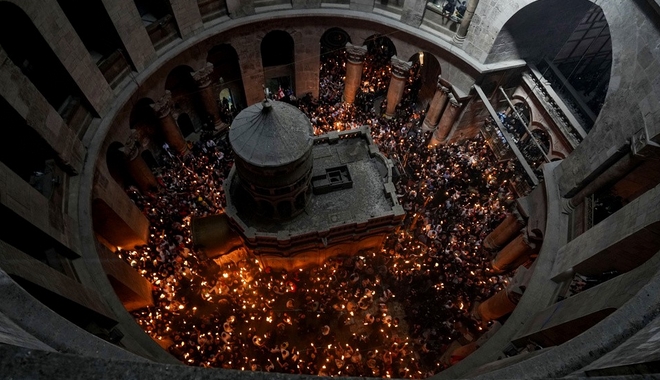 Αγιο Φως: “Παράλογοι και πρωτοφανείς περιορισμοί στην πρόσβαση στον Πανάγιο Τάφο” λέει το Πατριαρχείο