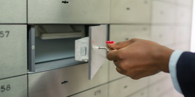 Νέα Σμύρνη: Κολομβιανοί πίσω από τη θεαματική διάρρηξη θυρίδων σε τράπεζα
