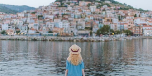 Η Uber στηρίζει σταθερά τον τουρισμό της Ελλάδας