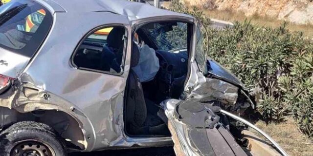 Θανατηφόρο τροχαίο στη Βάρης Κορωπίου – Όχημα παραβίασε το κόκκινο, νεκρή μία 76χρονη