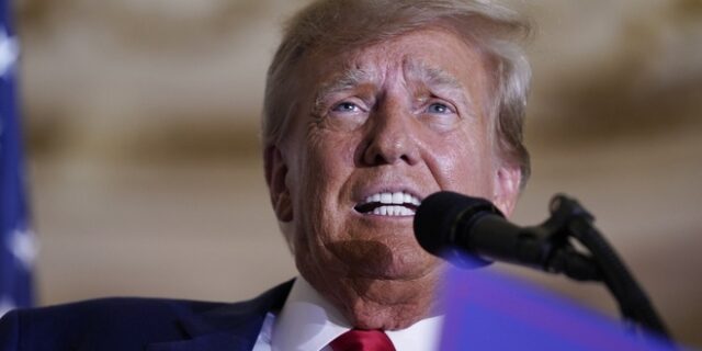 Τραμπ: Η καμπάνια του συγκέντρωσε 4 εκατ. δολάρια σ’ ένα 24ωρο μετά την απαγγελία κατηγοριών εναντίον του